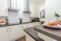 Bloomfield 5 Hotels near Parkdean Resorts Regent Bay Holiday Park, Morecambe