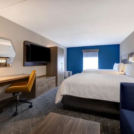 Holiday Inn Express & Suites CENTRAL OMAHA by IHG