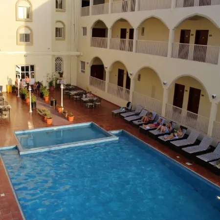 Al Diyar Hotel