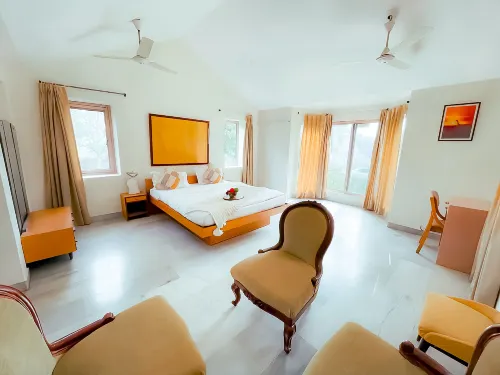 Roomshala 131 Willow Woods Farmhouse - สระว่ายน้ำส่วนตัว