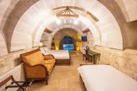 Belenus Cave House