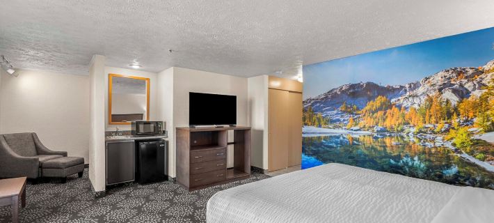 Clarion Pointe Wenatchee Hotels in Chelan County