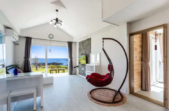 Jeju Turning Point Pension