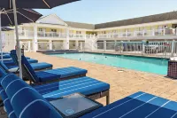 The Beach Club on Madison Avenue - Pools