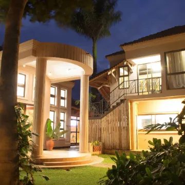 Zawadi House Lodge