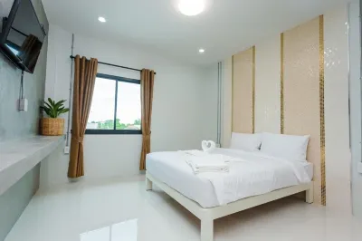 Get Sleep Hotels in Tha Sala District