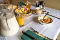 Ty Mawr, Brechfa - breakfast