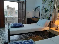 哈德良之門酒店