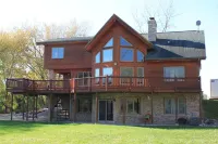 Great Location! June 1 - June 12th Available.