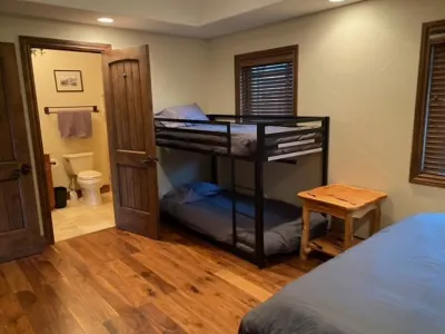 Madison Bend River House -TOP FLOOR- 클리프 레이크 주변 호텔