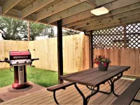 Near Mount Rushmore and all the Black Hills attractions. Located in Custer, SD 卡斯特住宿飯店