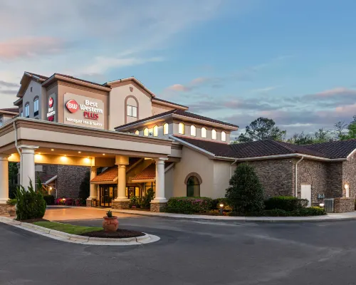 Best Western Plus Westgate Inn  Suites Hotels in Leland