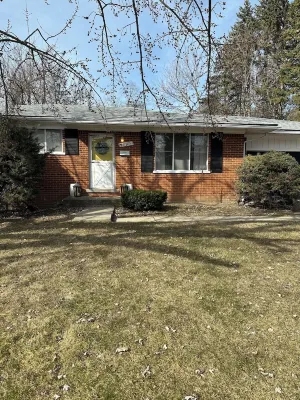 Artsy Cozy & Central! Near Berkeley, Royal Oak, DTWN Detroit, Zoo & Dream cruise Hotels in Southfield