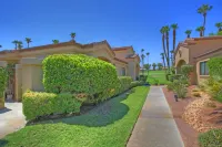 Championship Golf Course and Community Pool - Gorgeous Modern Retreat