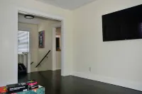 Modern Three Bedroom Condo - Near Boston Hotels in Wakefield
