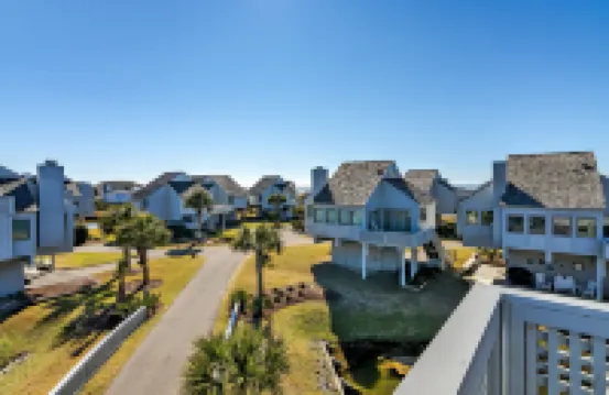 Ocean Views and Upper Balcony Delight - Stunning Coastal Retreat