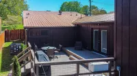 Hot Tub + Fire Pit + Corn Hole + BBQ + Game Room + Spa Bath