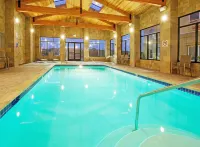 Holiday Inn Express & Suites Salinas