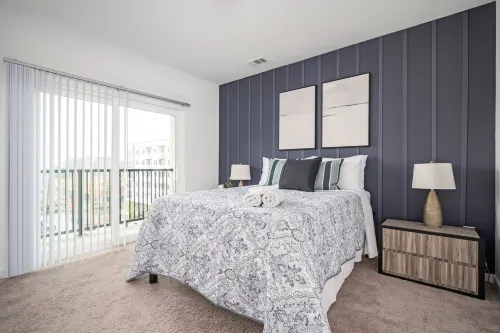 Cozy Living Space with Balcony and Modern Amenities - Charming Urban Oasis Hotels in Druid Hills