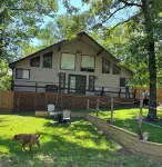 Hideaway_3 BR w/ Private Pool on wooded lot