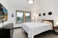 Mountain House Dumont: Upscale Mountain Home! Near skiing, rafting, fishing!