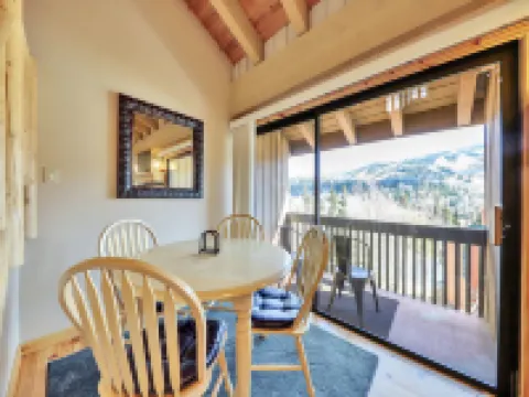 Cozy Mountain Getaway with Balcony and Rustic Kitchen - Inviting Retreat