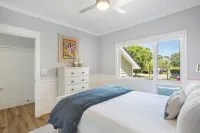 Stunning Marsh Views and Luxurious Amenities - Exquisite Coastal Retreat