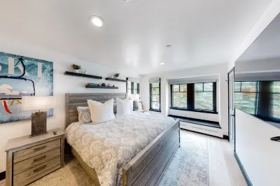 Mountain Condo with Free WiFi, Wood Fireplace & Washer/Dryer Hotels near Vail Ski Resort