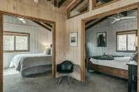 Innsbrook Lakeside Chalet with Private Dock