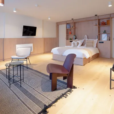 CENTRAL Hostel Lille Centre Отели рядом с достопримечательностью «Набережная Воль»