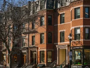 No. 284 Back Bay Hotel, Sonder