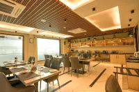 Hotel RJ - Managed by AHG فنادق في غريتر نويدا