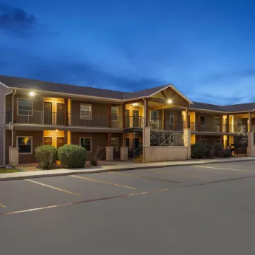 Eagle's Den Suites Andrews a Travelodge by Wyndham