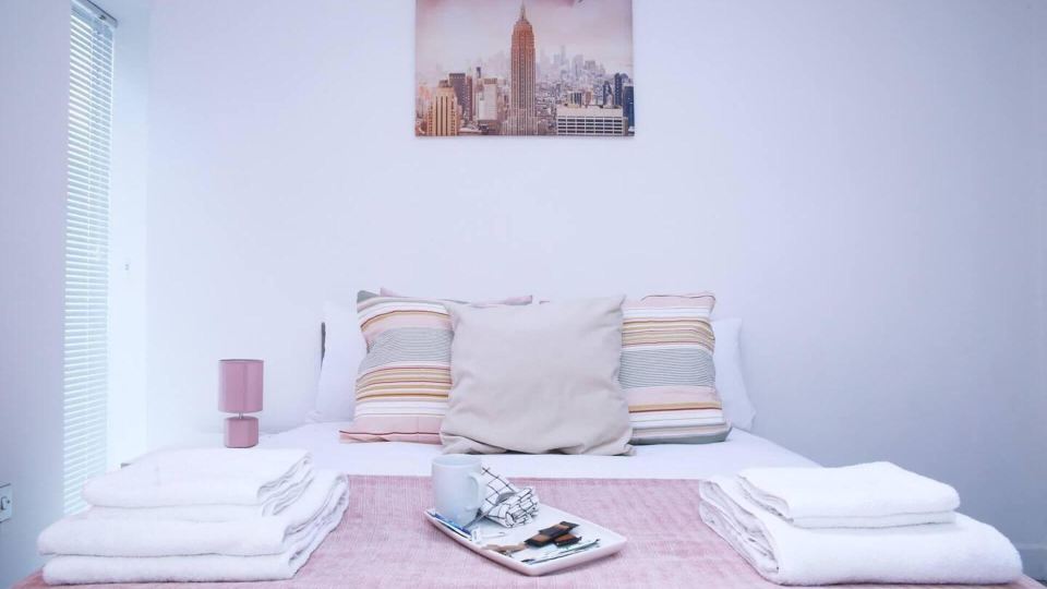 Apartment - Sleeps 2 & Free Parking