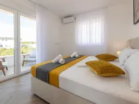 لوكس أبارتمنتس فنادق في نوفالجا