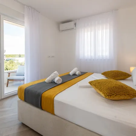 Lux Apartments