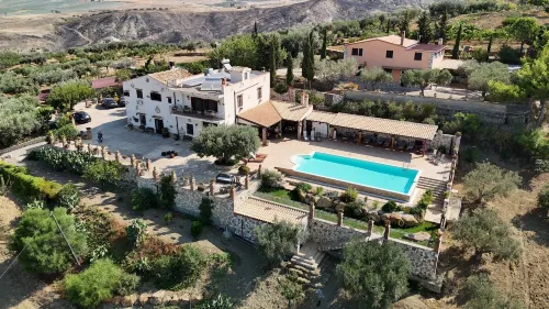 B&B A Robba de Pupi Hotels in Porto Empedocle