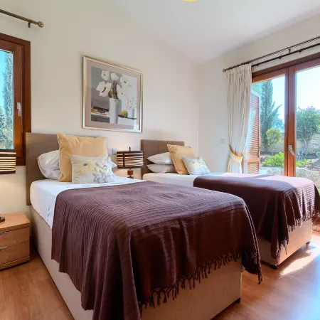 Villa Lara - 11, Spacious Villa with Large Garden and Private Pool on Aphrodite Hills