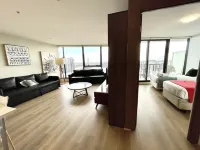 Readyset Apartments Stadium South