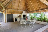 Retro-Vintage New Yorker Apartment in Centurion