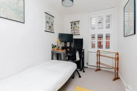 The Poppies - from 150 Per Night