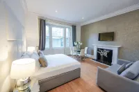 Hanover 71 Suites Hotels in New Town