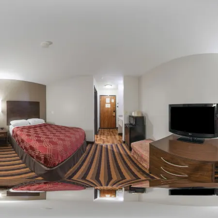 Econo Lodge Milwaukee Airport