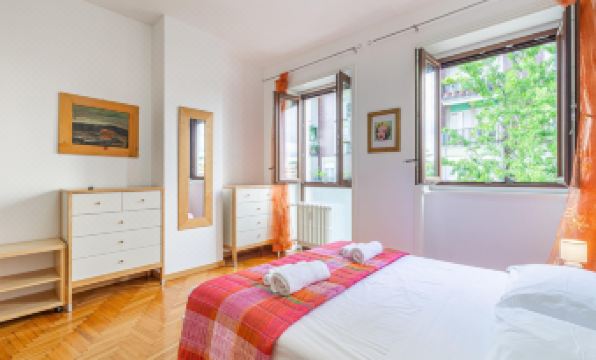 Madamart - 301 Autodromof1 Centro