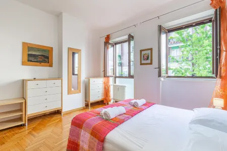 Madamart - 301 Autodromof1 Centro