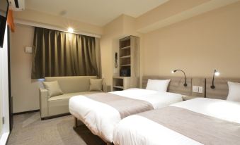 Hotel Sanrriott Shinsaibashi