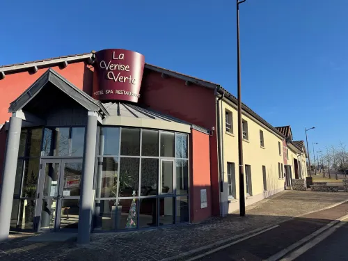 Logis la Venise Verte Hotels in Blumeray