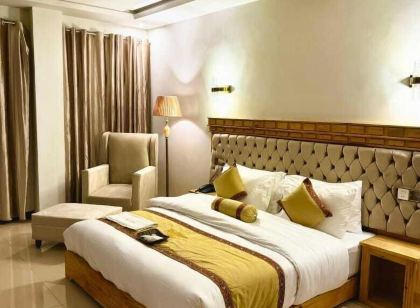 Royal Elite Hotel Kalam