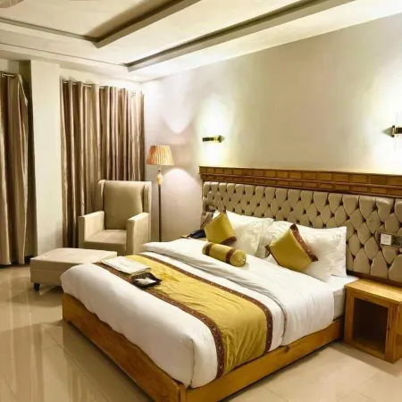 Royal Elite Hotel Kalam