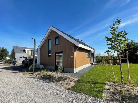 EuroParcs Texel Отели рядом с достопримечательностью «Lighthouse Texel»